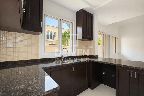 Villa de 2 dormitorios en Casa Dora, UAE No. 215219 18