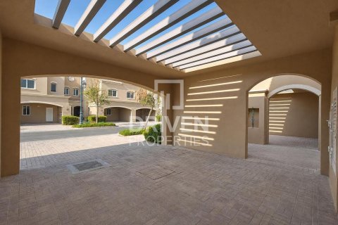 Villa de 2 dormitorios en Casa Dora, UAE No. 215219 25