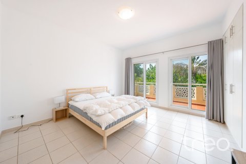5 bedrooms Villa in Meadows, UAE No. 220761 15