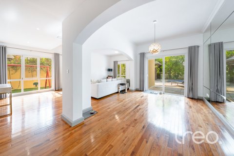 5 bedrooms Villa in Meadows, UAE No. 220761 7
