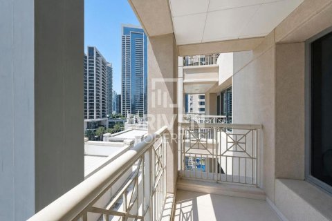 Studio Apartment in 29 Burj Boulevard, UAE No. 211965 7