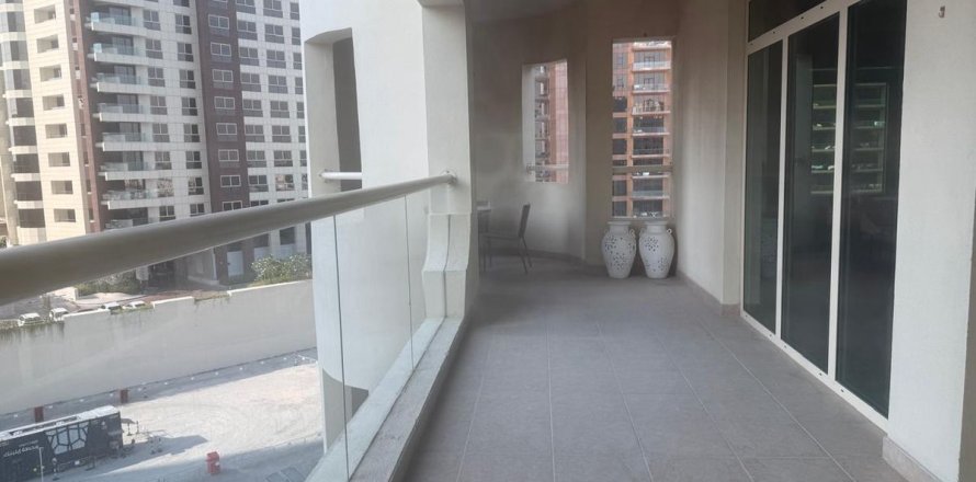 Apartment de 3 dormitorios en Palm Jumeirah, UAE No. 223800
