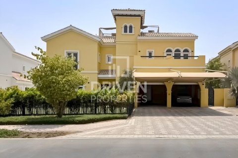 Вилла с 6 спальнями в Hacienda, ОАЭ №221008 22