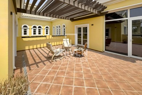Вилла с 6 спальнями в Hacienda, ОАЭ №221008 16