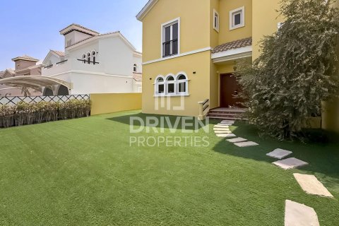 Вилла с 6 спальнями в Hacienda, ОАЭ №221008 19