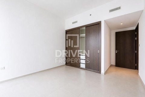 Apartment de 3 dormitorios en BLVD Heights, UAE No. 215201 12