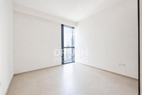 Apartment de 3 dormitorios en BLVD Heights, UAE No. 215201 13