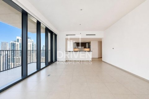 Apartment de 3 dormitorios en BLVD Heights, UAE No. 215201 4