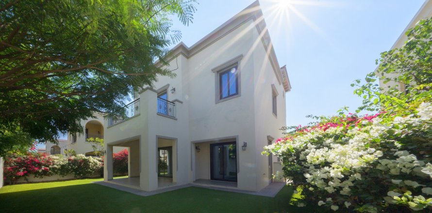 Villa de 5 dormitorios en Lila, UAE No. 215384