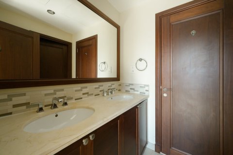 Villa de 5 dormitorios en Lila, UAE No. 215384 12
