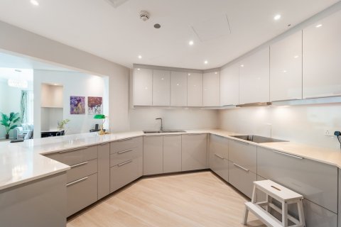 3 bedrooms Apartment in Palm Jumeirah, UAE No. 220302 7