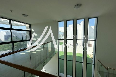 Villa de 4 dormitorios en Yas Island, UAE No. 218948 7