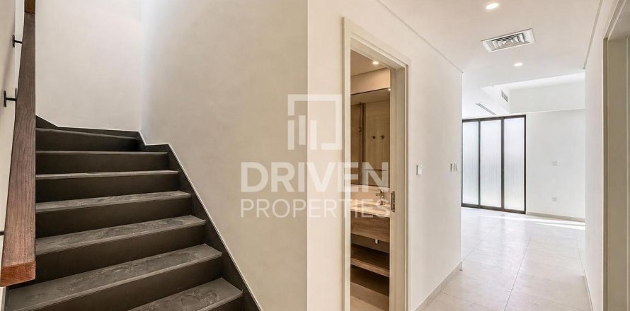 4 bedrooms Townhouse in The Valley, UAE No. 212688