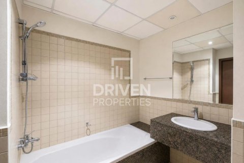 Apartment de 3 dormitorios en Murjan, UAE No. 215089 11