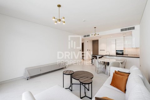 Appartement de 2 chambres à District One, UAE No. 221028