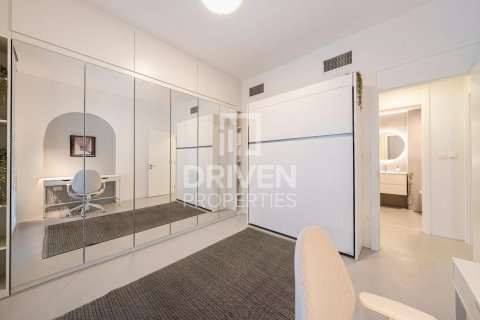 Apartment de 2 dormitorios en District 15, UAE No. 221449 10