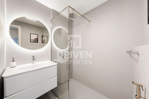 Apartment de 2 dormitorios en District 15, UAE No. 221449 19