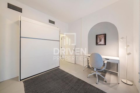 Apartment de 2 dormitorios en District 15, UAE No. 221449 11