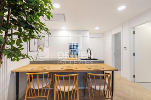 Apartment de 2 dormitorios en District 15, UAE No. 221449 8