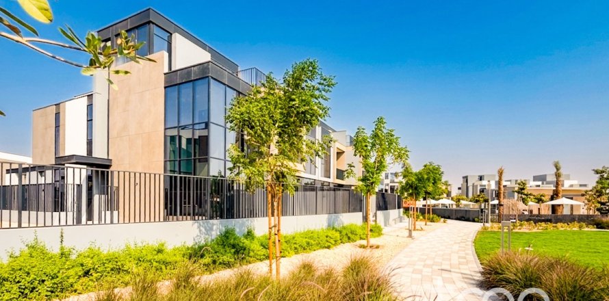 Villa de 4 chambres à Mudon, UAE No. 222766