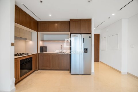 2 bedrooms Apartment in EMAAR Beachfront, UAE No. 129517 5