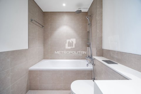 2 bedrooms Apartment in EMAAR Beachfront, UAE No. 129517 19