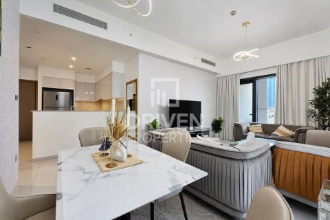 Apartment de 2 dormitorios en Burj Royale, UAE No. 191688