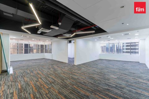 111.4m² Office in Dubai, UAE No. 213253 4
