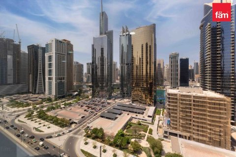 111.4m² Office in Dubai, UAE No. 213253