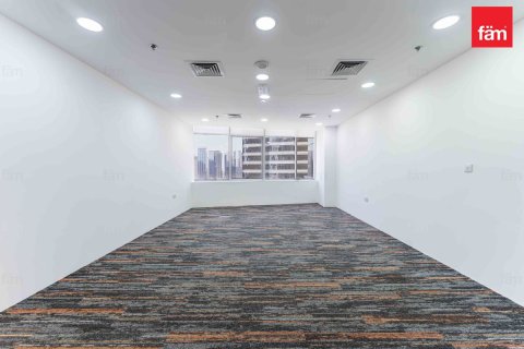 111.4m² Office in Dubai, UAE No. 213253 5