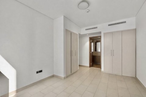 Apartment de 2 dormitorios en Dubai, UAE No. 203533 8