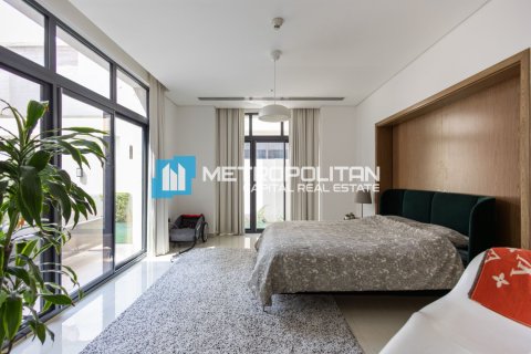 5 bedrooms Villa on the Yas Island, UAE No. 99309 15