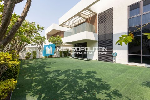 5 bedrooms Villa on the Yas Island, UAE No. 99309 4