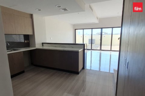 4 bedrooms Townhouse in Dubai, UAE No. 205199