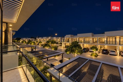 3 bedrooms Townhouse in Dubai, UAE No. 216741 21