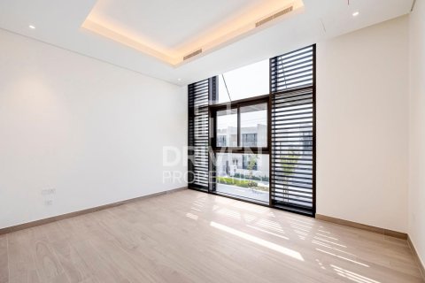 6 bedrooms Villa in District One, UAE No. 225627 13