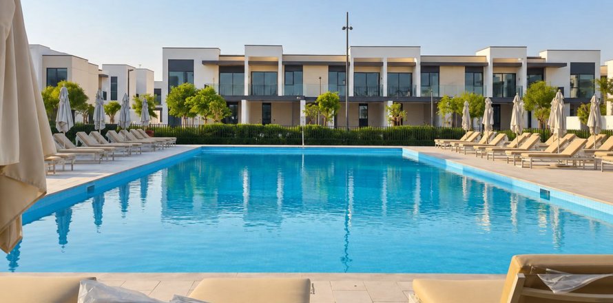 Townhouse de 4 dormitorios en Dubai, UAE No. 223697