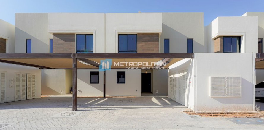 Townhouse de 3 dormitorios en  Yas Island, UAE No. 136162