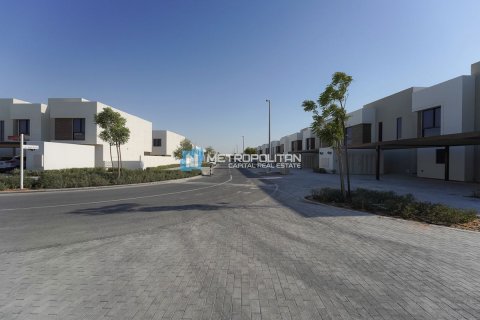 Townhouse de 3 dormitorios en  Yas Island, UAE No. 136162 4