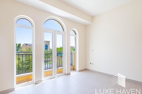 Villa de 4 chambres à Legacy Nova Villas, UAE No. 14169 12