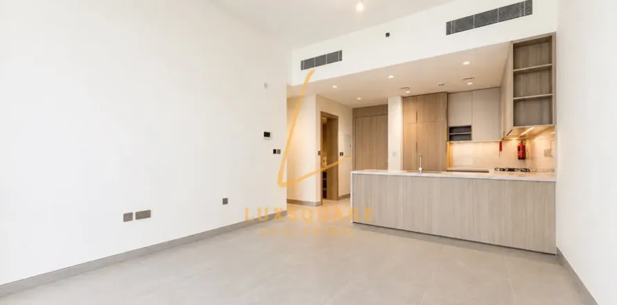 Apartment de 2 dormitorios en Midtown, UAE No. 205618