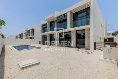 6 bedrooms Villa in District One, UAE No. 212461 3