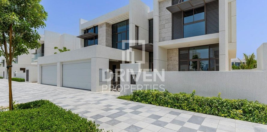 6 bedrooms Villa in District One, UAE No. 212461