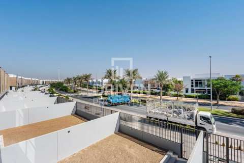 Townhouse de 3 dormitorios en Mudon, UAE No. 202212 4