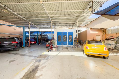 Warehouse de 464.5m² à Al Quoz, UAE No. 47655 4