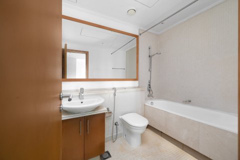 Квартира с 2 спальнями в Delphine Tower, ОАЭ №218862 15