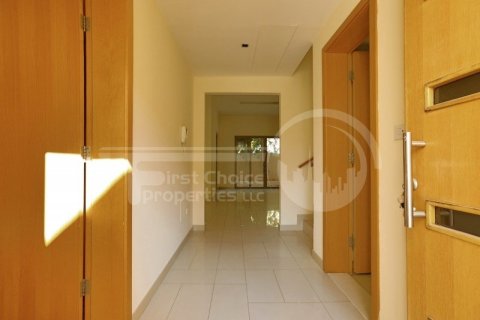 Villa de 4 chambres à Al Raha Gardens, UAE No. 11928 13