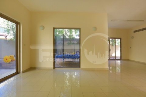Villa de 4 chambres à Al Raha Gardens, UAE No. 11928 5