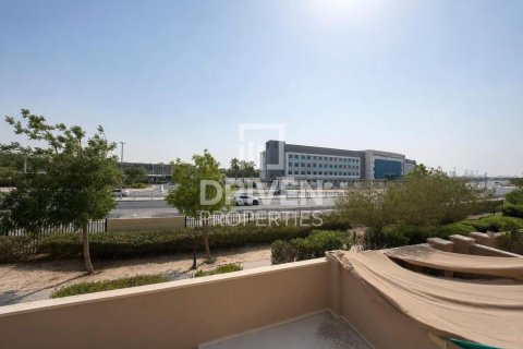 Вилла с 3 спальнями в Casa Dora, ОАЭ №212156 21