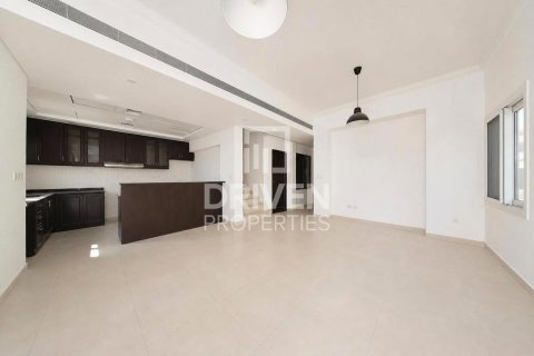 Вилла с 3 спальнями в Casa Dora, ОАЭ №212156 2